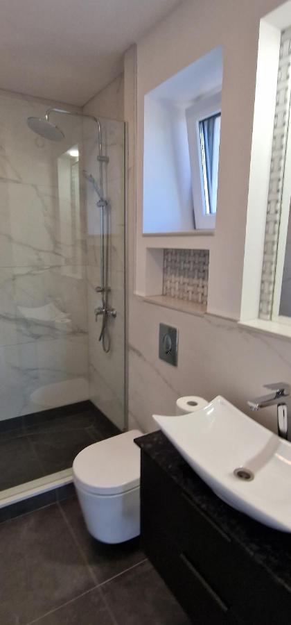 Central Apartment With City View Brasov Ngoại thất bức ảnh