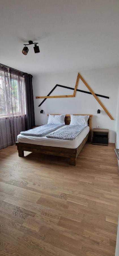 Central Apartment With City View Brasov Ngoại thất bức ảnh